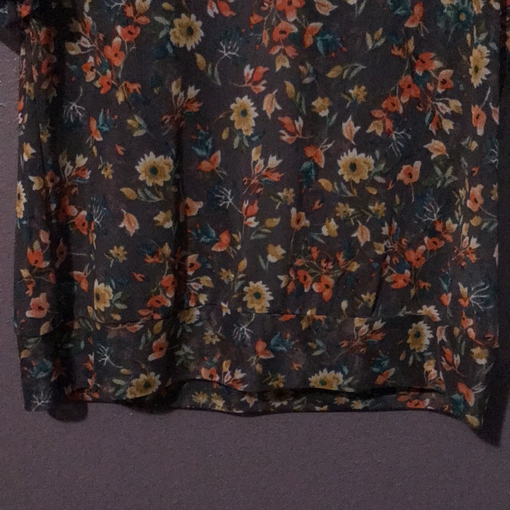 Sheer blouse - Picture 2 of 4